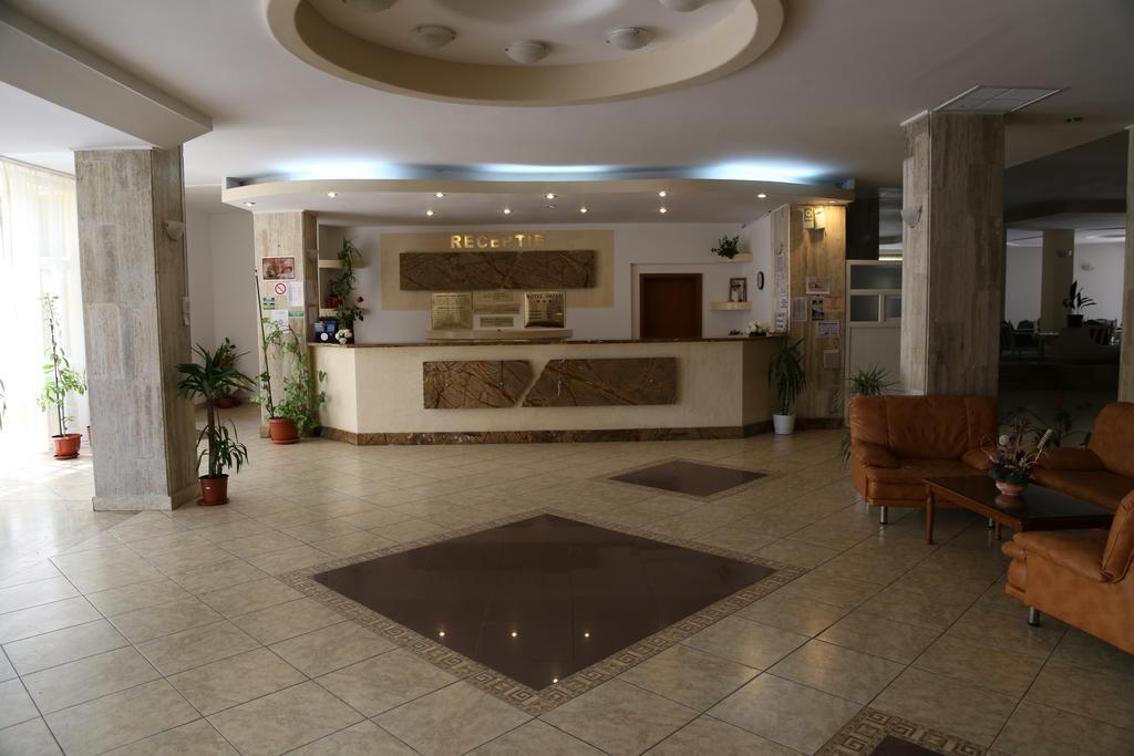 Hotel Orfeu Mamaia Exterior foto